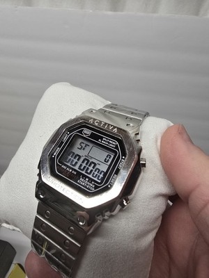 Invicta Activa Digital Watch Silver Tone Vintage 80s  Retro Style 