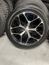 (1) 21" OEM JEEP GRAND CHEROKEE L SUMMIT  21 " MACHINED AND BLACK INLAY W/TIRE.