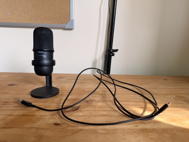 HyperX SoloCast USB Condenser Gaming Microphone – Used Twice – PC PS4/5 Mac