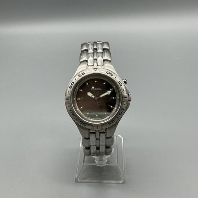 Fossil Men Watch 39mm Stainless Color Changing Dial Red Silver New