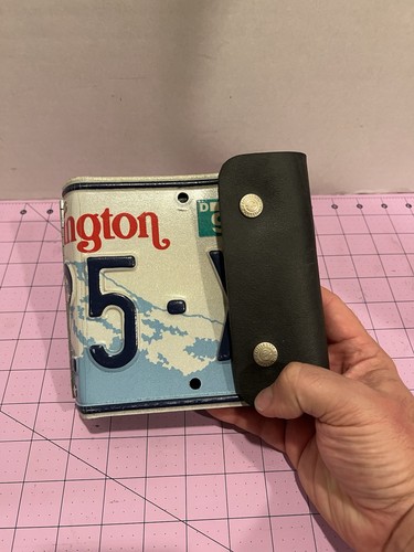 Little Earth VINTAGE Washington State License Plate CD DVD Holder 20 Discs