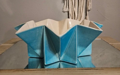 Red Wing USA 789 Star Shaped Bowl