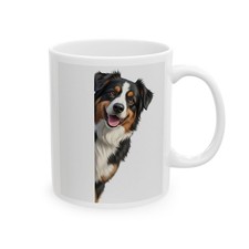 Perro pastor australiano mirando alrededor de la esquina perro amante regalo 11 oz