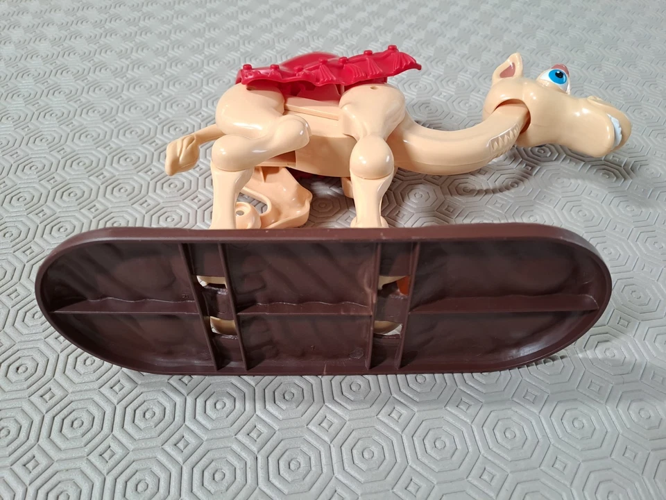 Jeu Ali Baba & His Bucking Camel Tomy 1998 complet très bon état - Photo 3/4