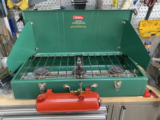 coleman 28l cooler