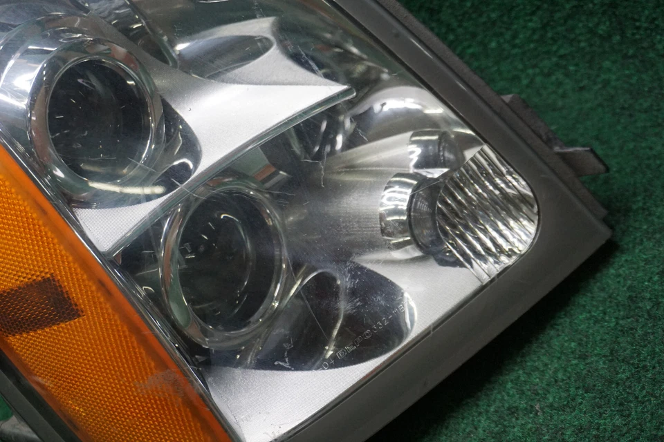 2004 2005 2006 2007 2008 2009 CADILLAC SRX FAROL DIREITO FABRICANTE DE EQUIPAMENTO ORIGINAL 33211B7RAS - Imagem 4 de 4