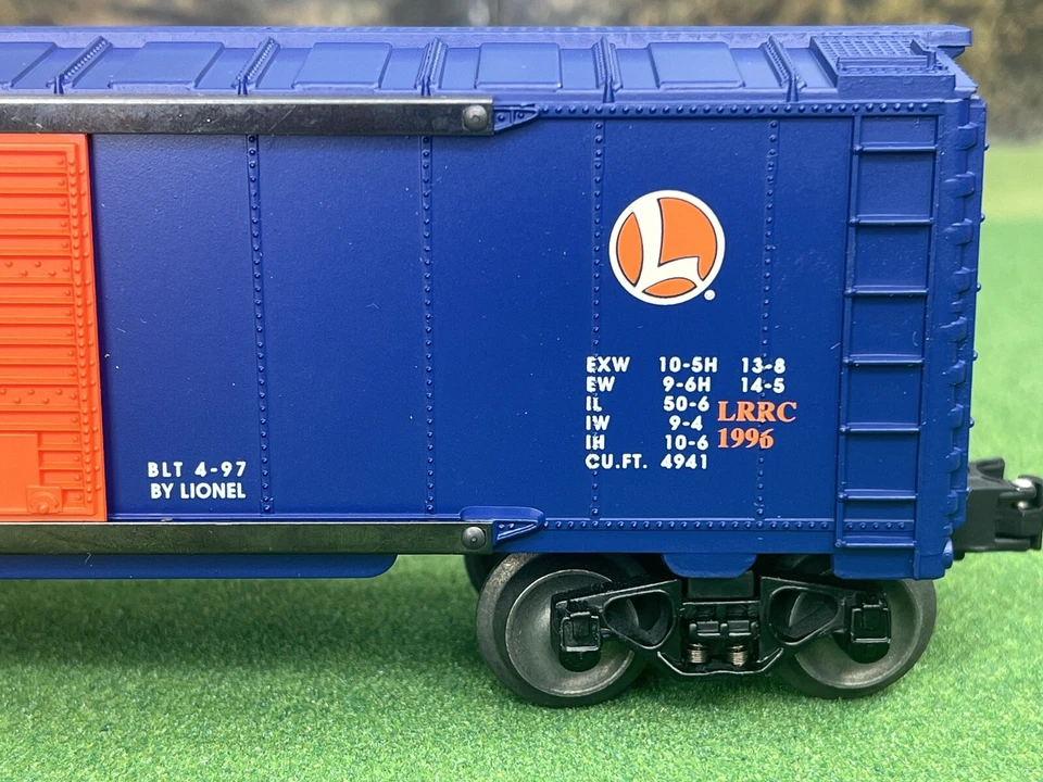 LIONEL LRRC 9700 LIONEL RAILROADER CLUB BOXCAR NEW IN ORIGINAL BOX 6-29200 - Image 3 of 4