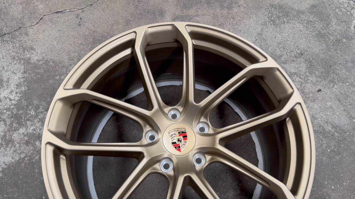 シェーンボーデン I will take this #tbt to remind you all that Barbour szn is coming