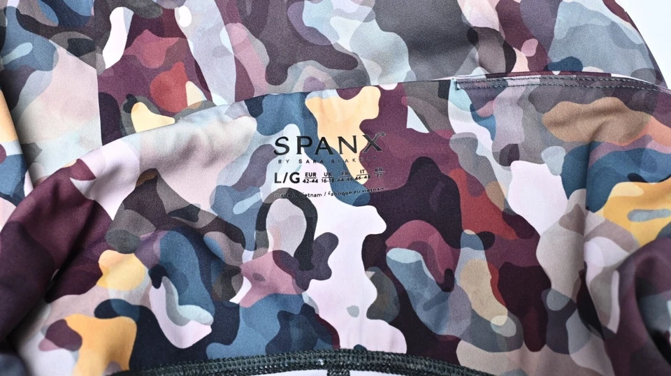 Spanx By Sara Blakely High Waist 7/8 Length Camo Printed Leggings Womens Size L - Image 4 of 4