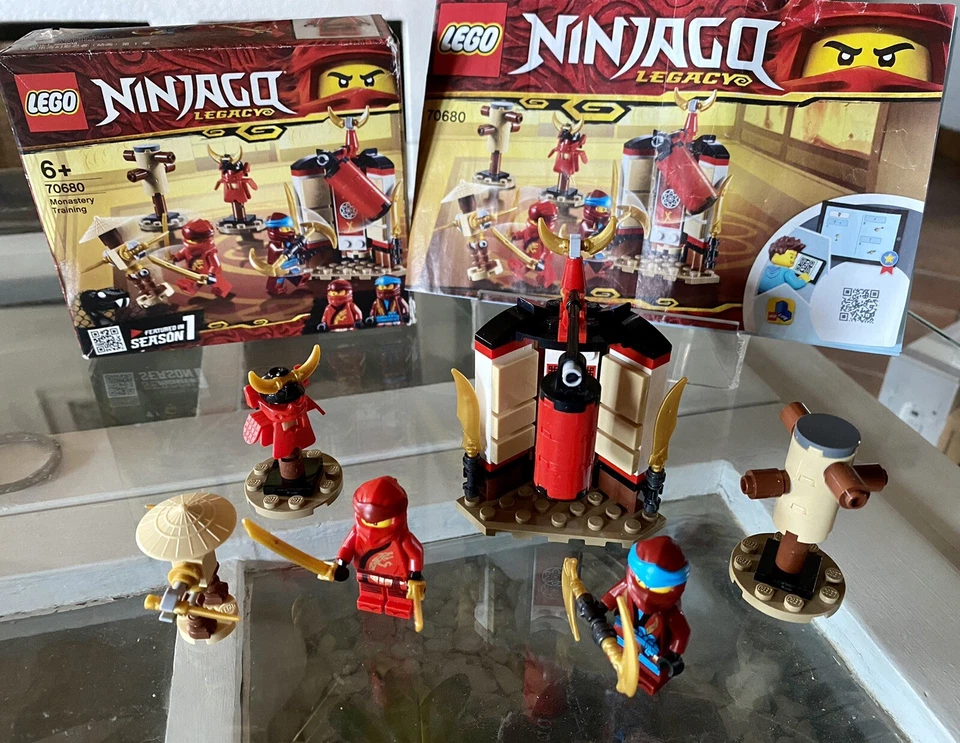 LEGO Ninjago 70680 Monastery Training, foto 1 di 5