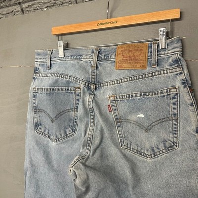 Vintage Levis 560 Mens 33x30 Light Wash Comfort Fit Tapered Jeans Distressed