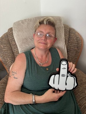 Großes 3D-gedrucktes Mittelfingerschild