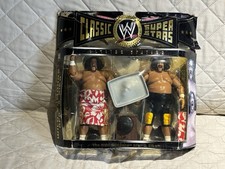 Wild Samoans Afa & Sika WWE Classic Superstars 2-Pack Figure NEW DAMAGED BOX
