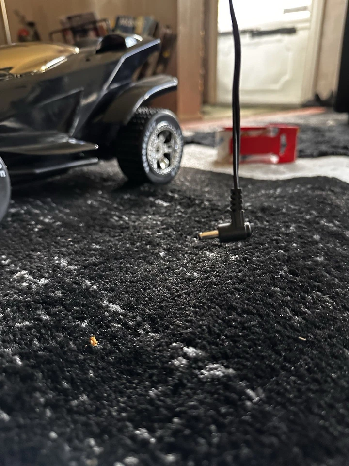 Vengeance Car RC Remote Control Race car (Needs Repairs) - Image 4 of 4