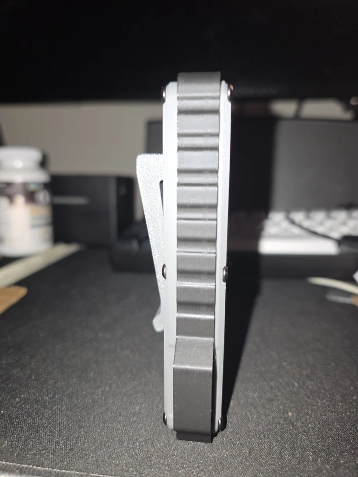 iPod Classic 5th,6th & 7th Gen Case w/Belt Clip Version - Image 4 of 4