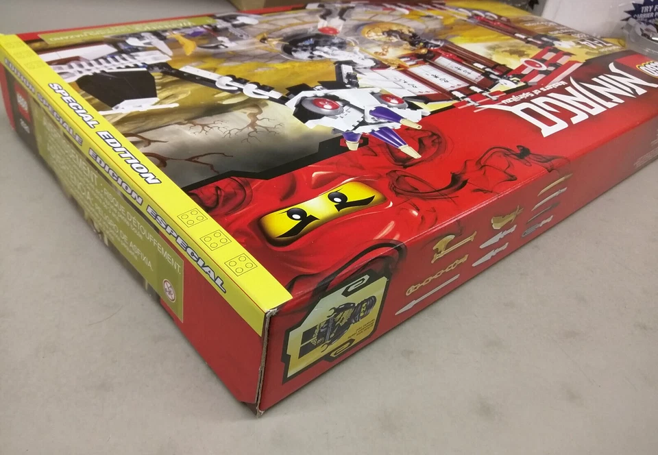 LEGO Ninjago 2520 Battle Arena NEW! Cole DX Bonezai Bone Axe Gold Nunchucks - Image 3 of 4