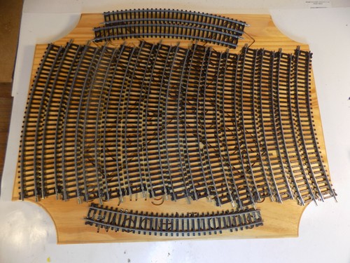 HO Feller Snap Track Acero 27 piezas 18" Radio Curvo (031371) | Condition: Used