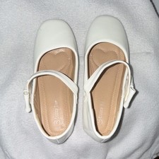 Girls White Mary Jane Flats US 2 Round Toe Buckle Strap Synthetic Upper