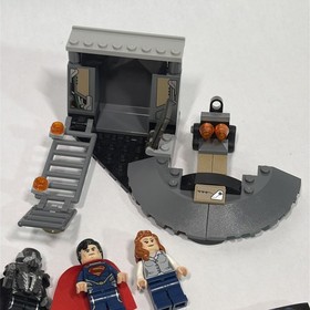 LEGO Super Heroes: Superman: Black Zero Escape (76009) Complete w/Manual