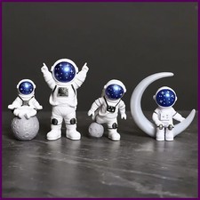 4 pcs Astronaut Figure Statue Figurine Spaceman Sculpture Educational Toy
