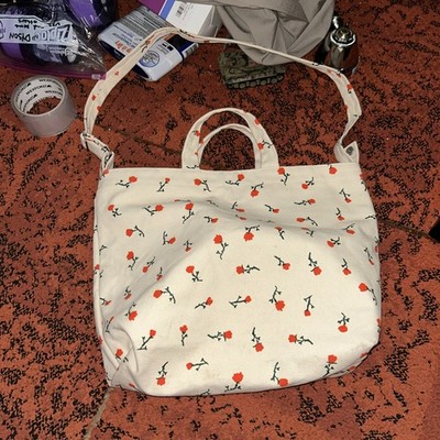 Baggu Horizontal Zip Duck Bag in Painted Wildflower. UEC