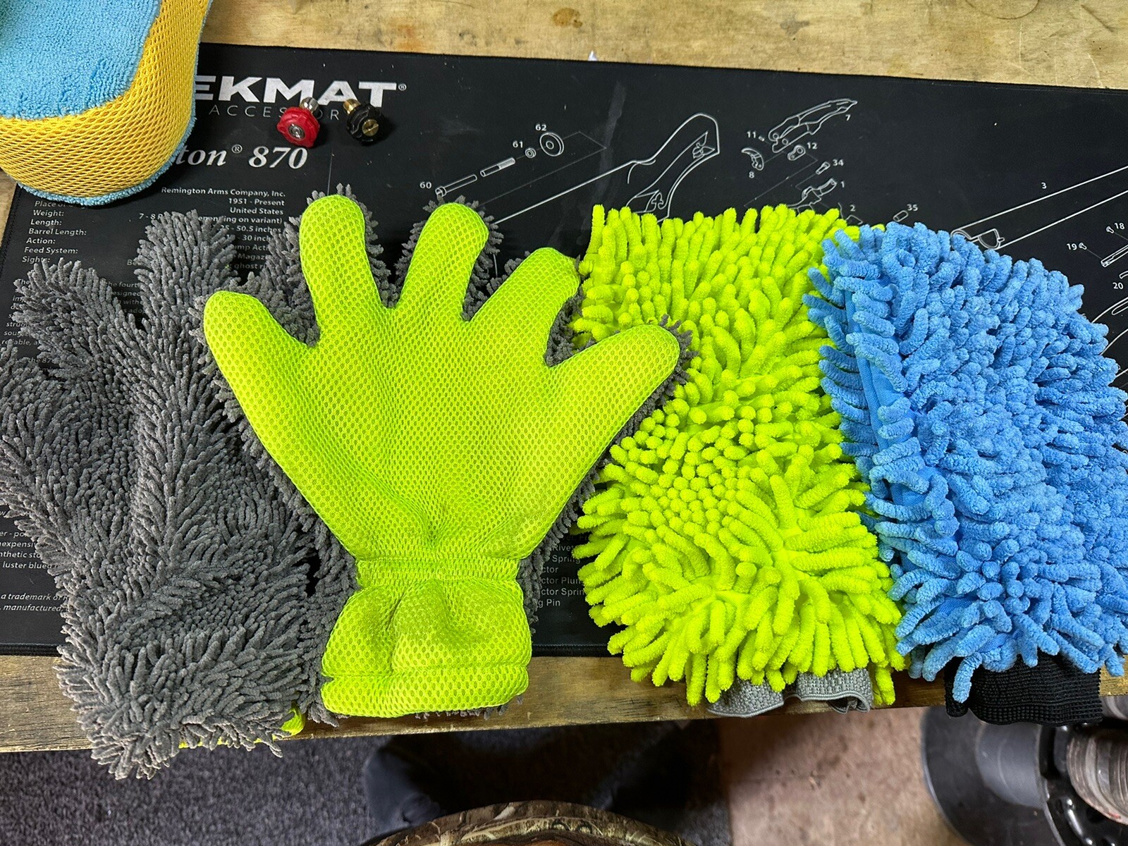 Microfiber Car Wash Mitt 4pc Chenille Soft Car Washing Detailing Cleaning Set