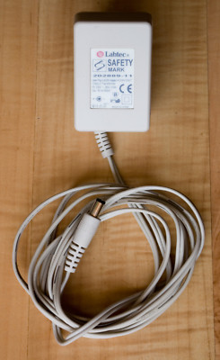 Netzteil Labtec AG09V200T Output: 9V-200mA / 230V / 50Hz / 0,04 A / 202889-11