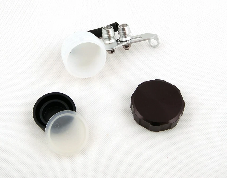 ¡Depósito de líquido de aceite de freno de embrague apto para Honda Kawasaki Suzuki Yamaha Ducati! Foto 4 de 4