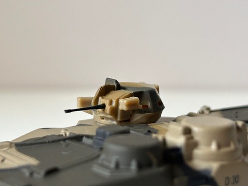 AAV-7A1 - 1991 Landing Vehicle USA Military Model Car Tank Diecast 1:72 Scale - Picture 14 of 17
