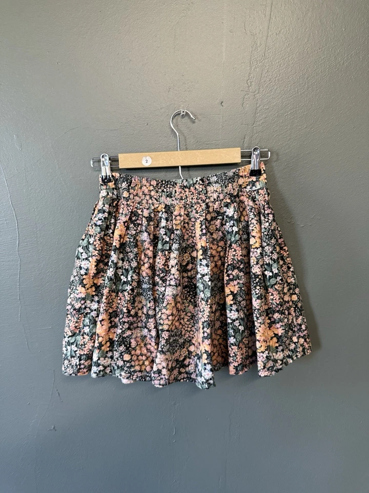 Женская юбка без застежек с цветочным узором American Eagle размер Small - Изображение 2 из 3