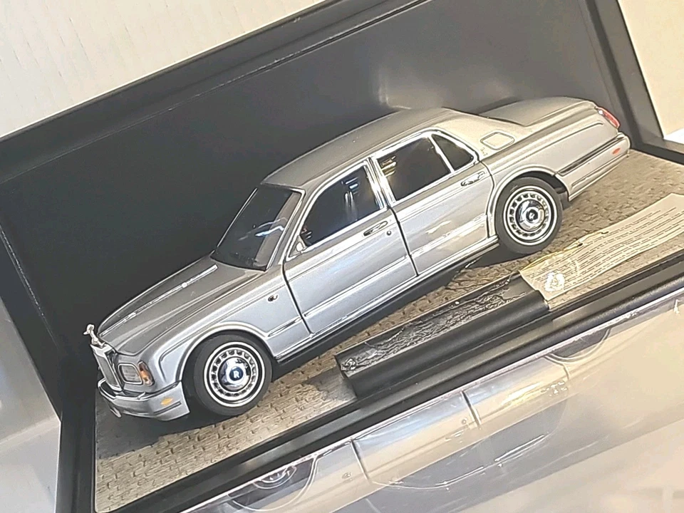 Franklin Mint 1998 Rolls Royce Silver Seraph - Image 3 of 4