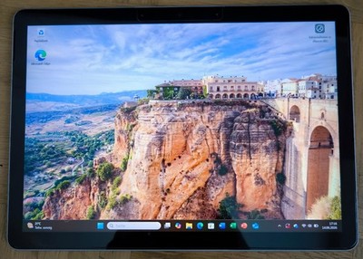 Microsoft Surface Go 2 128GB,  Intel m3-8100Y, LTE, 10,5 Zoll - Silber
