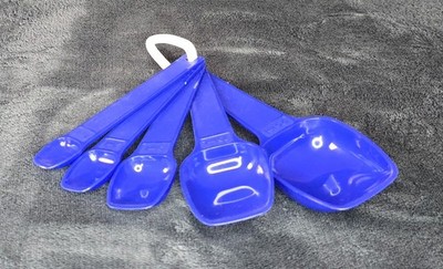 Tupperware Tupper  Neu  Küchensternchen Rarität Messlöffel für 1,2,5,10 + 25 ml