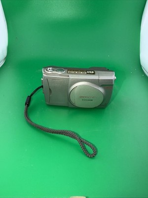 Olympus Camedia D-510 Zoom Digital Camera 2.1MP 3x Optical Tested