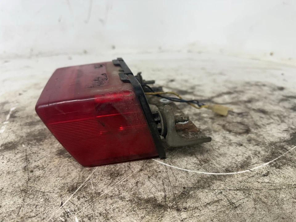 YAMAHA 1986 - 1990 YX600 86-88 FZ600 RADIAN LUZ TRASERA LUZ DE FRENO LUZ TRASERA Foto 3 de 4