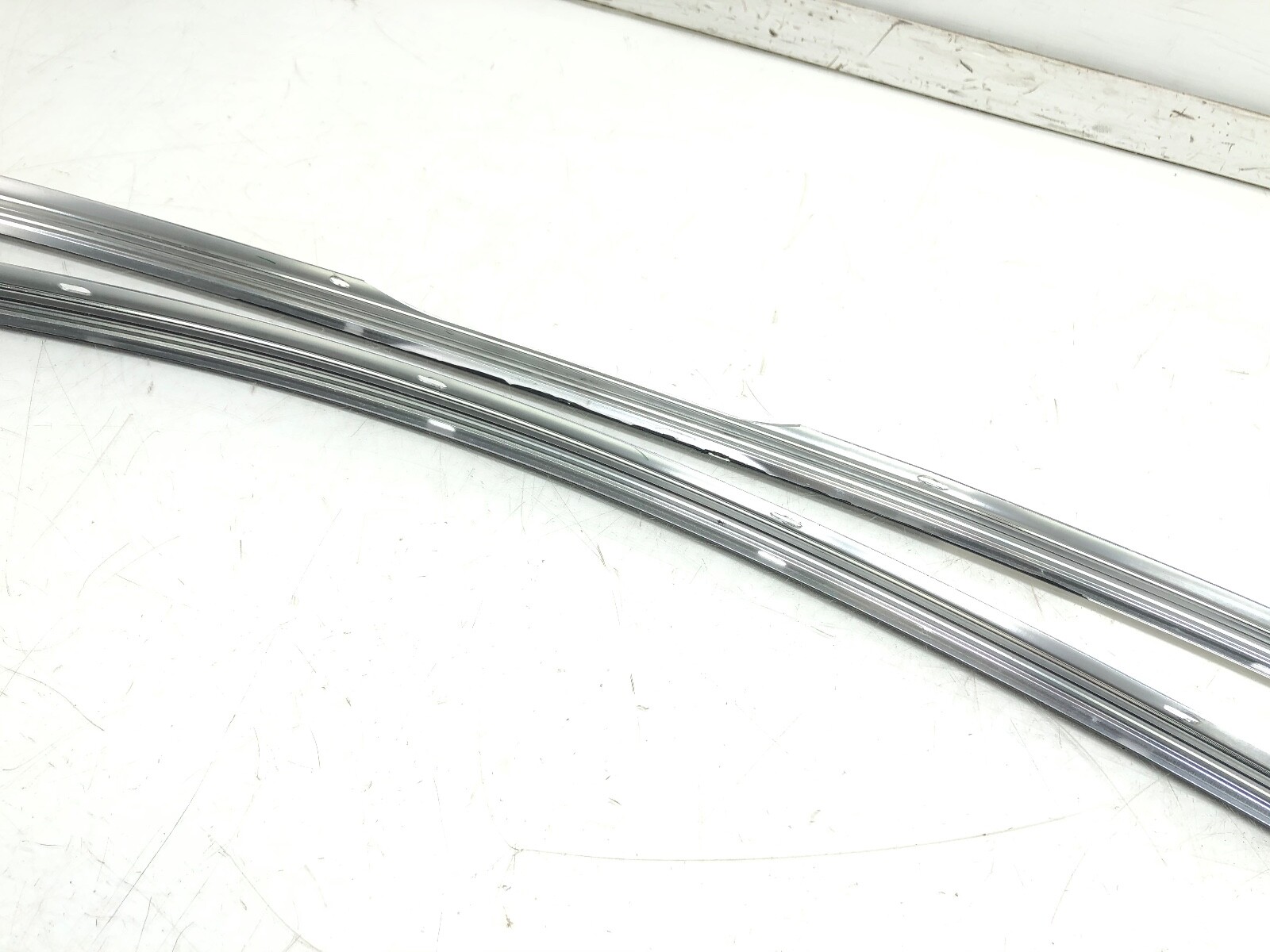 2014-2017 MASERATI GHIBLI LEFT RIGHT ROOF WINDOW MOLDING TRIM CHROME OEM.