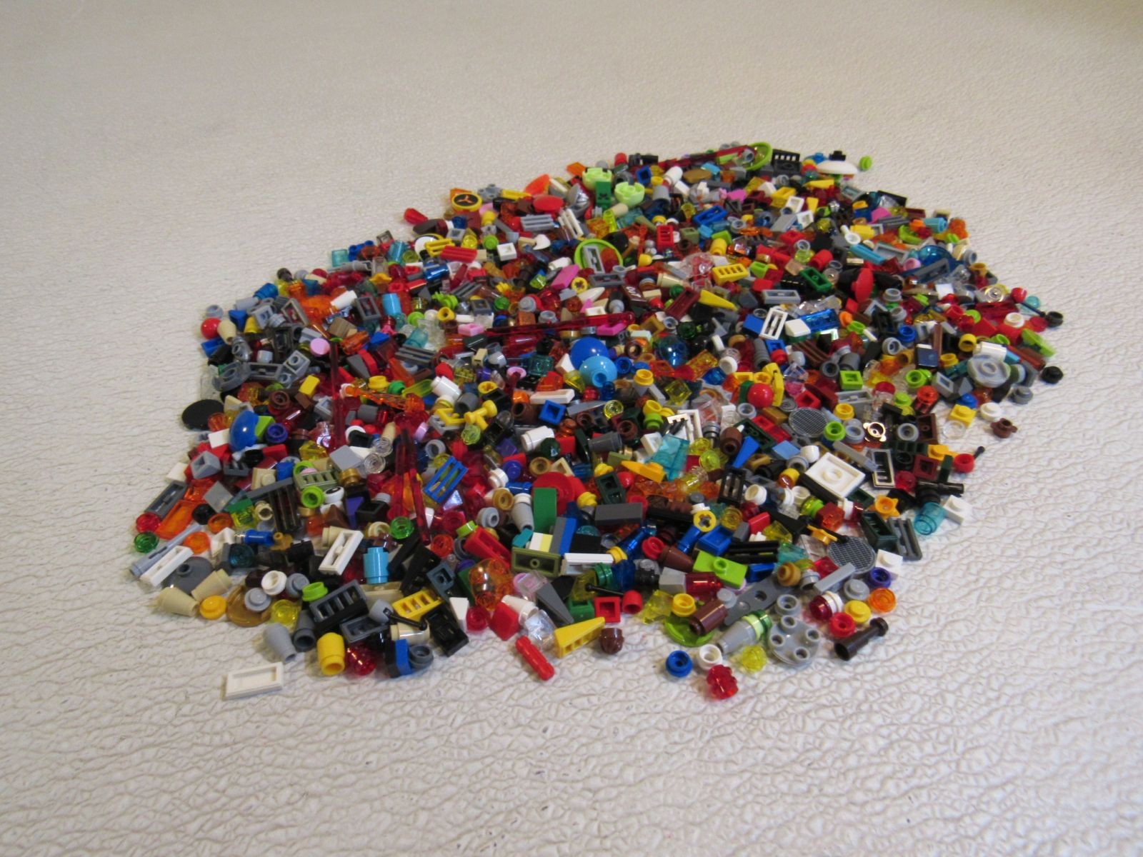 Lego 12-oz Assortment Small Blocks Hinges Joints Jumpers Dishes Connectors Pins