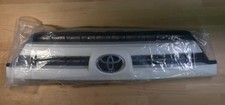 03-05 Toyota 4RUNNER OEM White Front End Grill Grille Upper Factory OEM OE