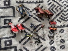 Lot of 13 knights and Medieval Horse Lot