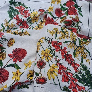 Vintage Australian Wildflowers Rustic Linen Tablecloth printed souvenir 48"