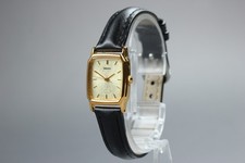 [Presque comme neuve] Montre Vintage Seiko 2P21-5220 Gold TAnk Quartz pour...