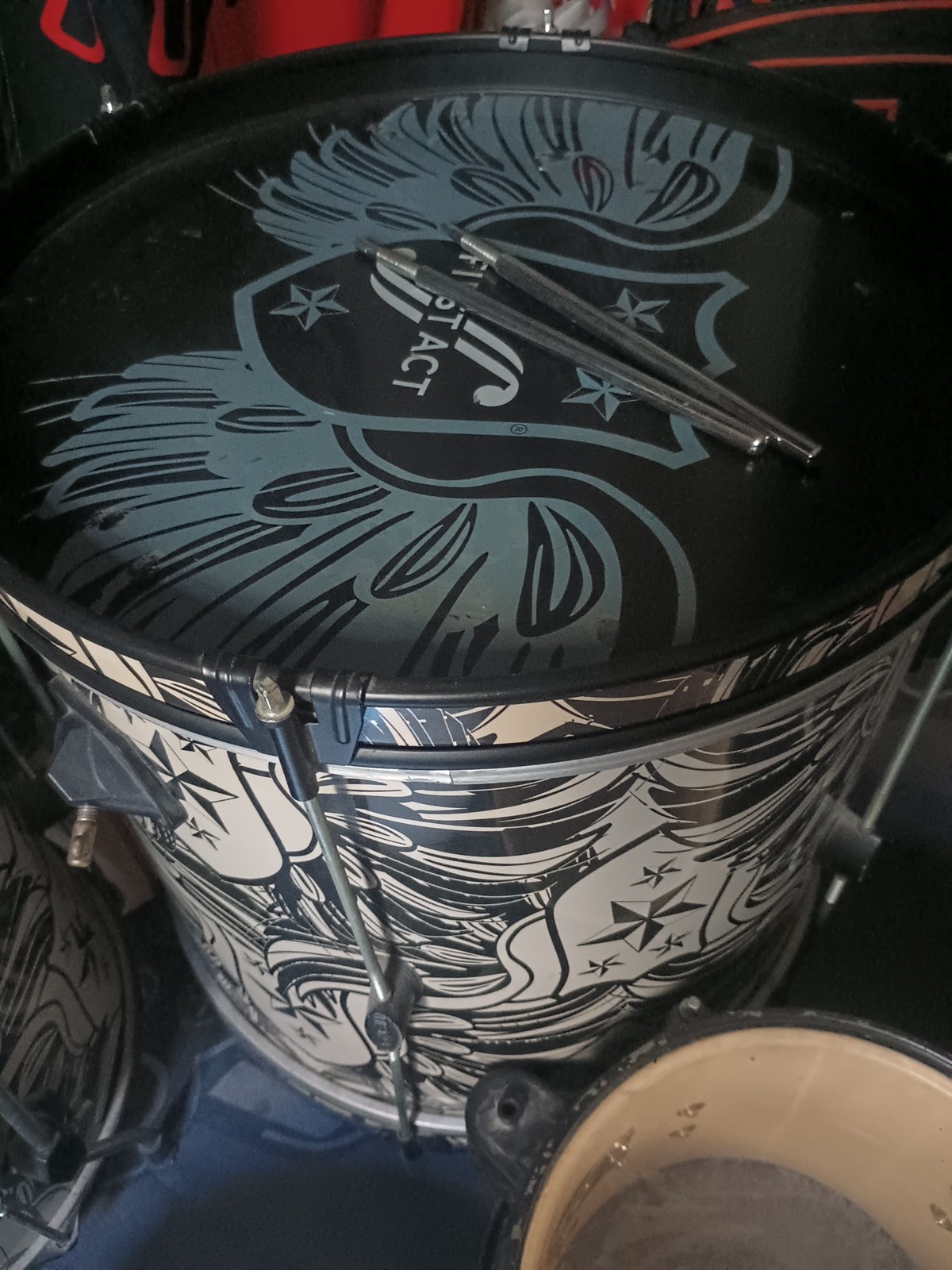 5 PC Drum Set Comes with Seat In Good Condition Black and White As Shown