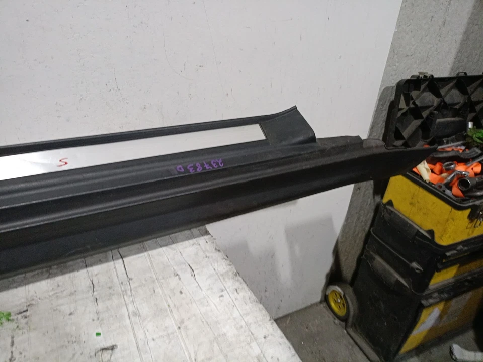 51777199876 FALDON LATERAL / 51777199876 / 5711719 PARA MINI MINI R56 COOPER S - Imagen 3 de 4