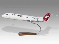 Fokker 100 QantasLink Network Aviation Desk Wood Airplane New Model Large 1/72