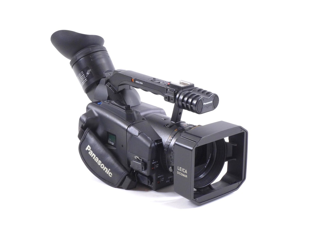 Panasonic AG-DVX100B 業務用ビデオカメラ本体（ジャンク品） Panasonic AG-DVX100B 業務用ビデオカメラ本体（ジャンク品）