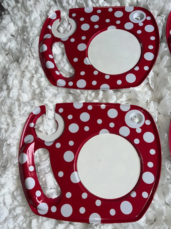 4 Bandejas Antideslizantes para Cena Patrón de Enrejado TV Fiesta Niños y Adultos Rojo Blanco Foto 2 de 4