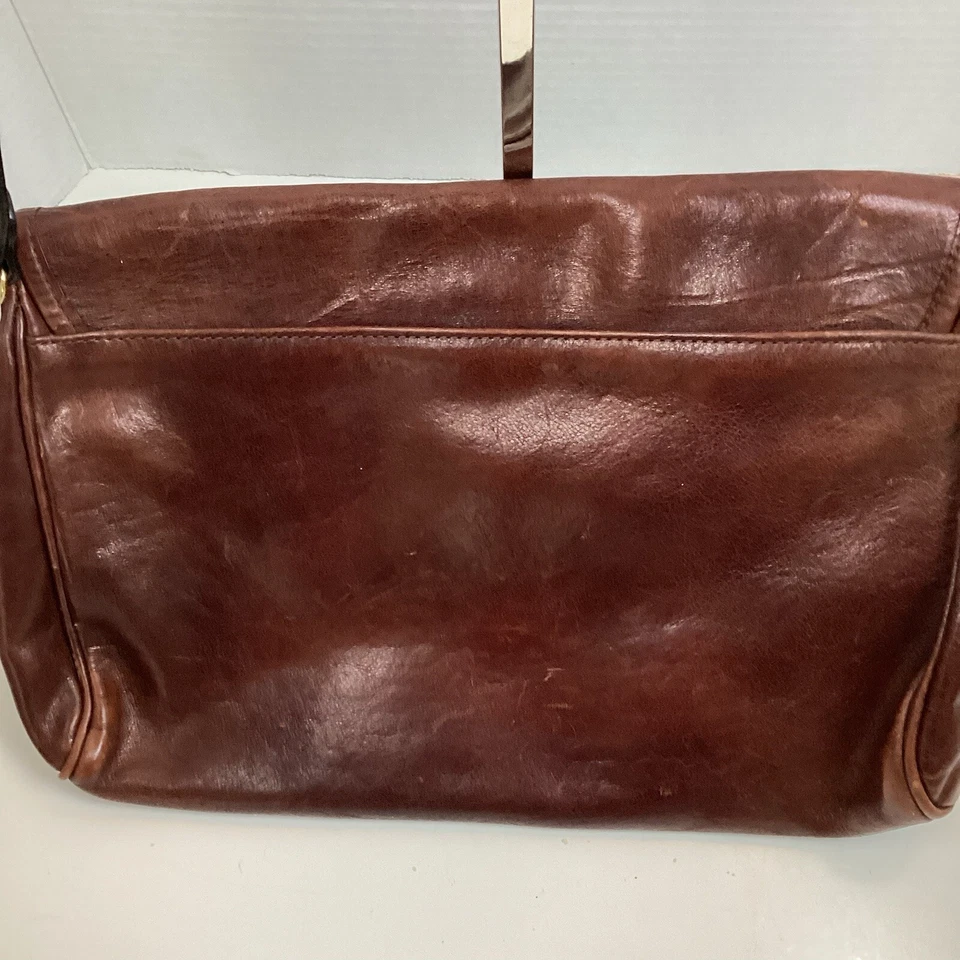 Bandolera/bolso de mano vintage Oroton de cuero de vaca con solapa frontal Foto 3 de 4