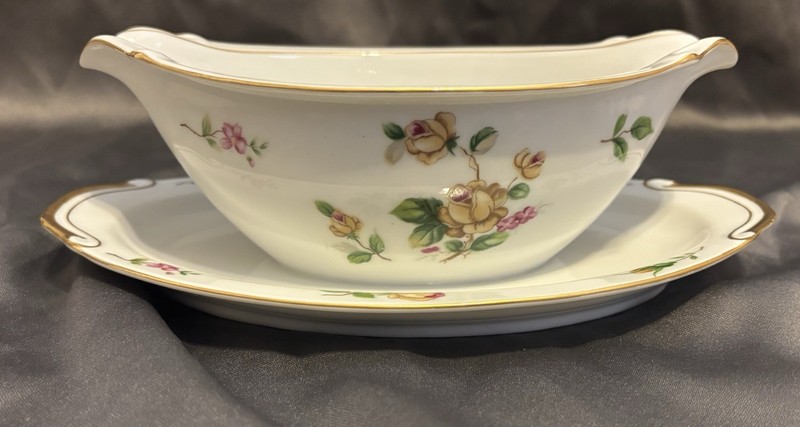 Lynmore Golden Rose Fine China Gravy Boat With Attached Plate Vintage Piece
