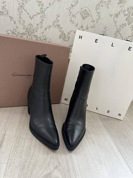 Women Gianvito Rossi Boots Black Leather 41