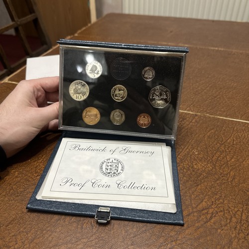 Set monete prova Bailiwick of Guernsey 1990 Royal Mint. Raro e in perfette condizioni
